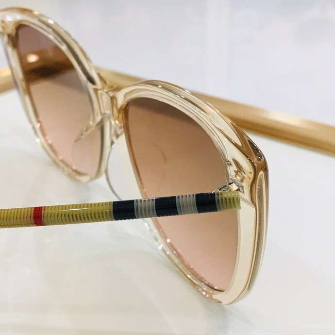 Picture of Burberry Sunglasses _SKUfw49843167fw